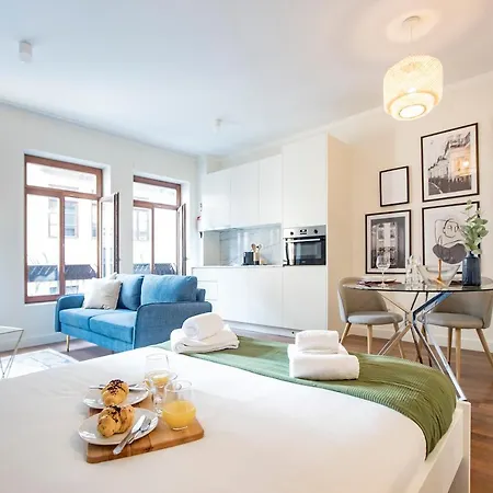 Apartment Almada 516 - Lively Studio By Lovelystay *
