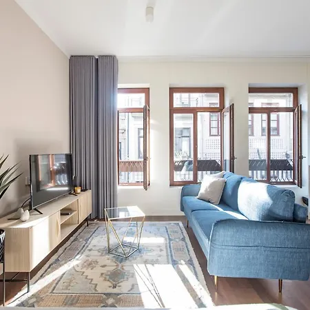 Almada 516 - Lively Studio By Lovelystay Apartment