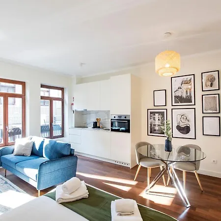 Apartment Almada 516 - Lively Studio By Lovelystay